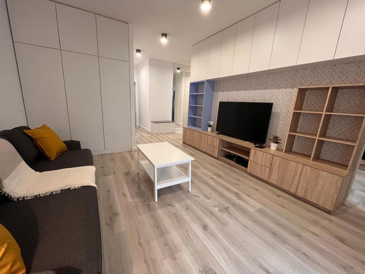 ורשה Vizja Apartments Kolska 9 מראה חיצוני תמונה